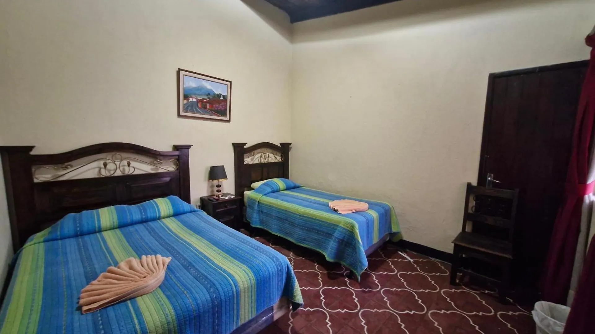 Hospedaje El Viajero Antigua Lli Hotel